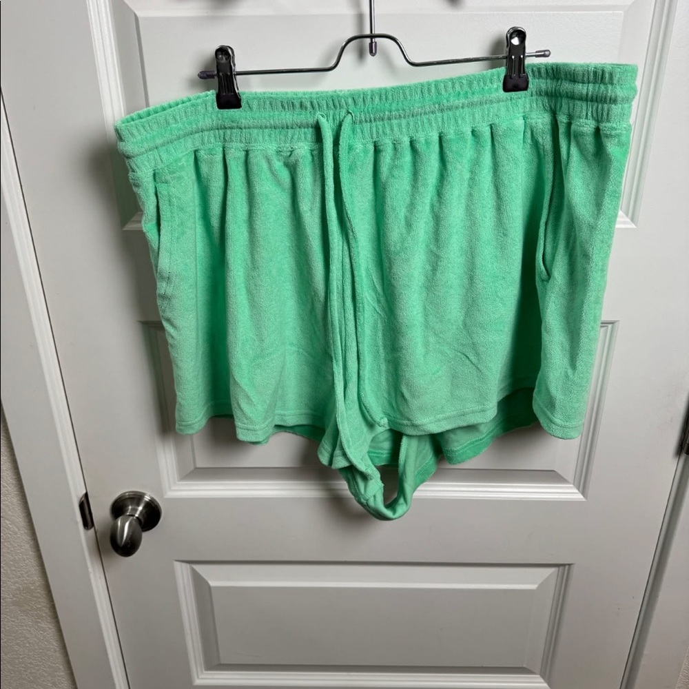 Fabletics shorts